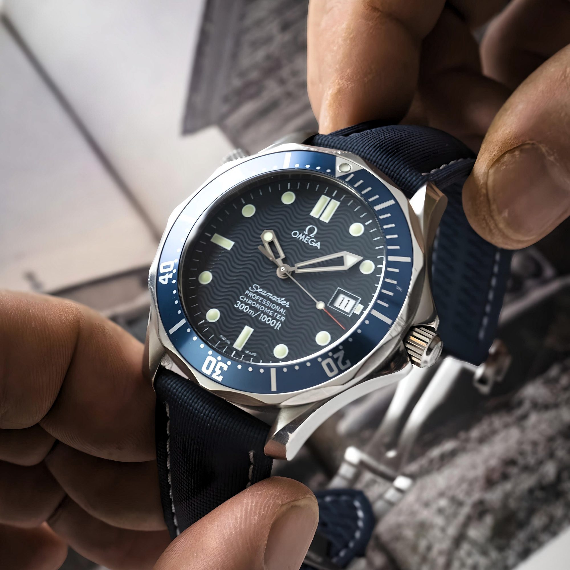 Loop-less™ HydroFlex™ | Cosmic Tide Edition | Blue Strap with White Stitching